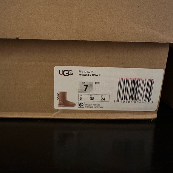 UGG Bailey Bow || - Picture 3 of 6